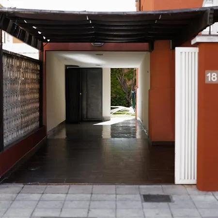 Casa Palomera - Casa Completa Con Jardin, Gimnasio Y Garaje Privados Leon Exterior photo