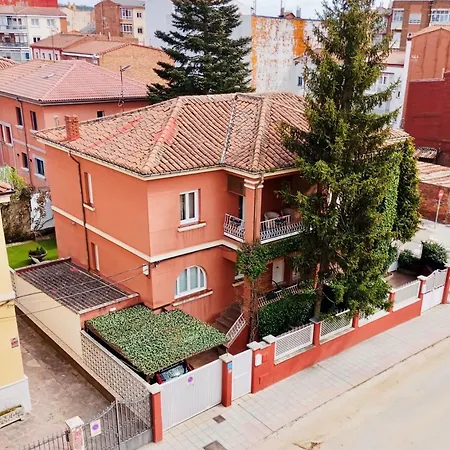 Casa Palomera - Casa Completa Con Jardin, Gimnasio Y Garaje Privados Leon Exterior photo