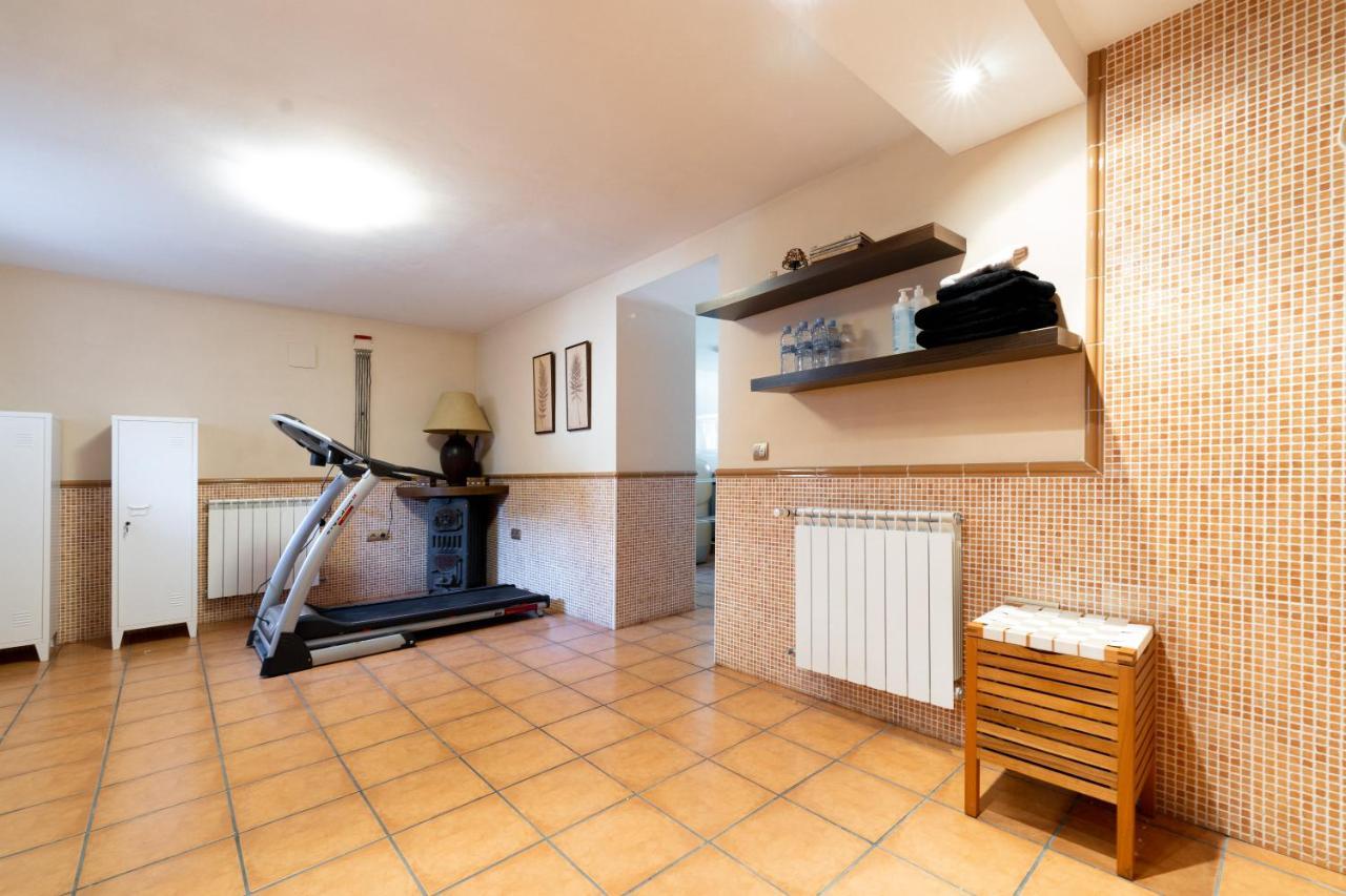 Holiday home Casa Palomera - Casa Completa Con Jardin, Gimnasio Y Garaje Privados