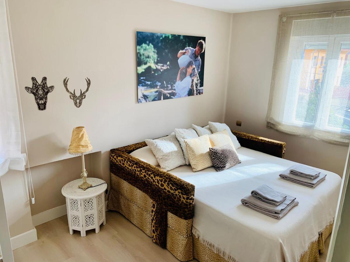 Holiday home Casa Palomera - Casa Completa Con Jardin, Gimnasio Y Garaje Privados